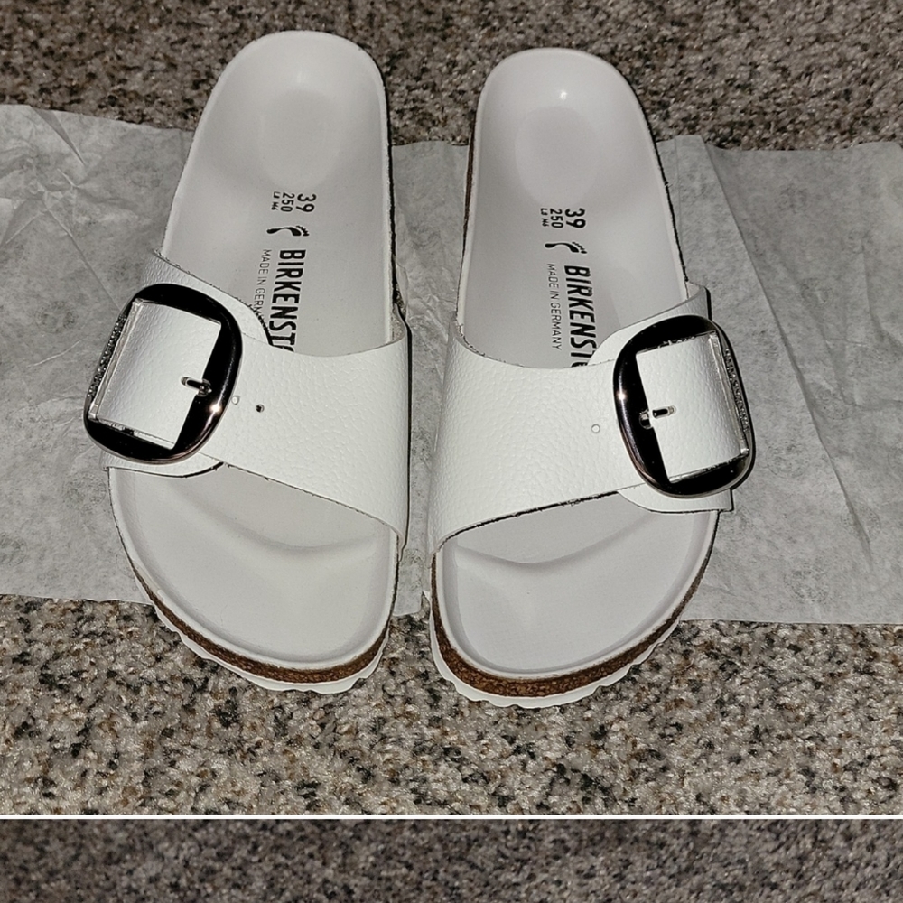 BIRKENSTOCK Madrid Big Buckle white sandal